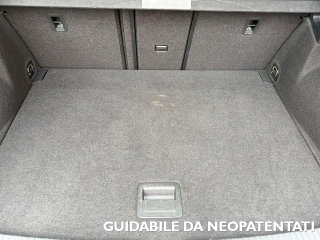 VOLKSWAGEN T-Roc usata, con Lettore CD