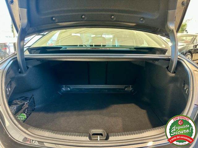 MERCEDES-BENZ C 220 usata, con Luci diurne LED