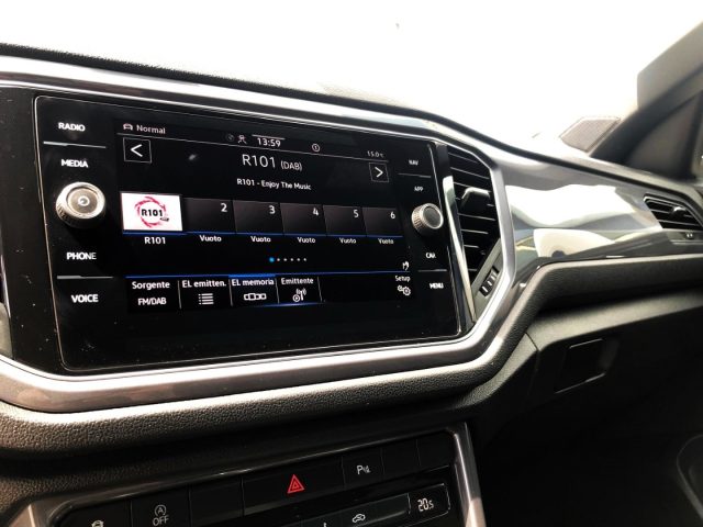 VOLKSWAGEN T-Roc usata, con Autoradio digitale
