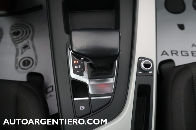 AUDI A4 usata, con Autoradio digitale