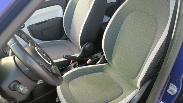 RENAULT Twingo usata, con Sedili riscaldati