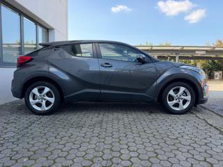 TOYOTA C-HR usata, con Autoradio