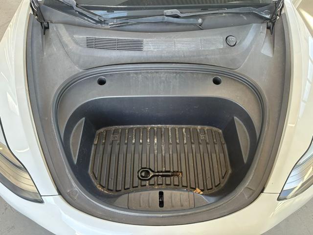 TESLA Model 3 usata, con Chiusura centralizzata