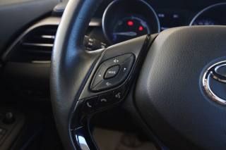TOYOTA C-HR usata, con Specchietti laterali elettrici