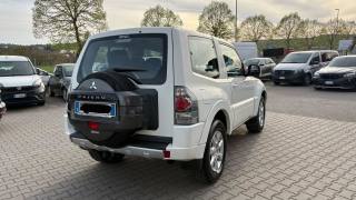 MITSUBISHI Pajero usata, con Airbag laterali