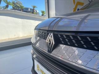 RENAULT Captur usata, con Volante in pelle