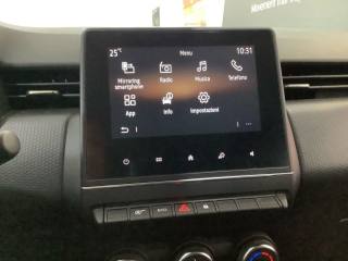 RENAULT Clio usata, con Bluetooth