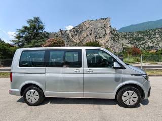 VOLKSWAGEN Caravelle usata, con Climatizzatore