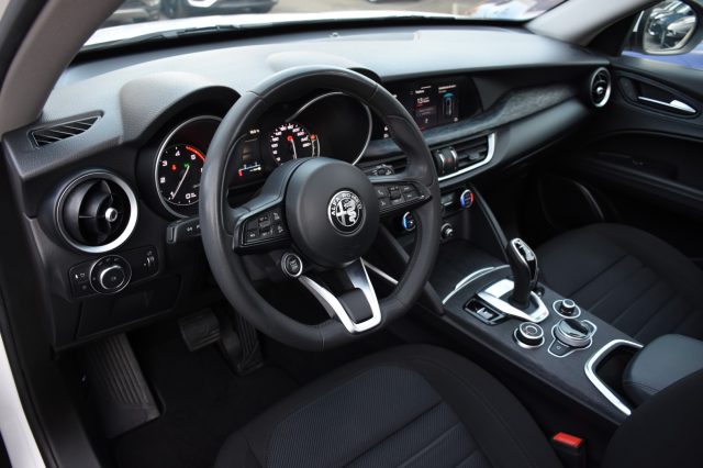 ALFA ROMEO Stelvio usata, con Autoradio