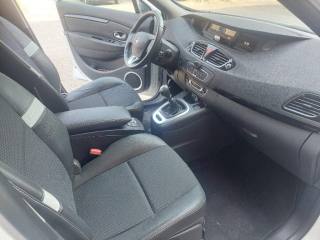 RENAULT Scenic usata, con Autoradio