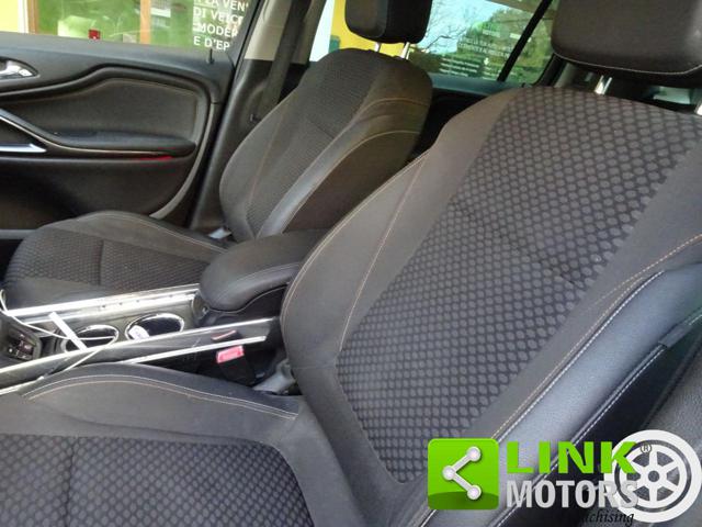 OPEL Zafira Tourer usata, con Chiusura centralizzata