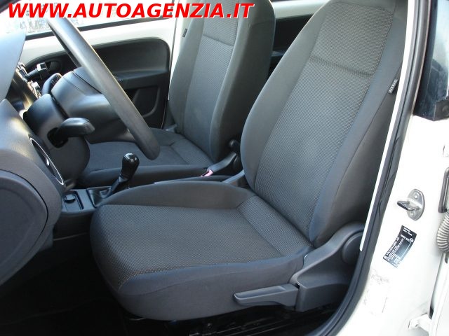 VOLKSWAGEN up! usata 8