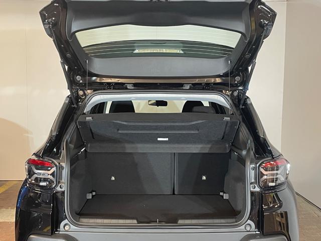 JEEP Avenger usata, con Sedile posteriore sdoppiato