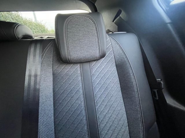PEUGEOT 2008 usata 28