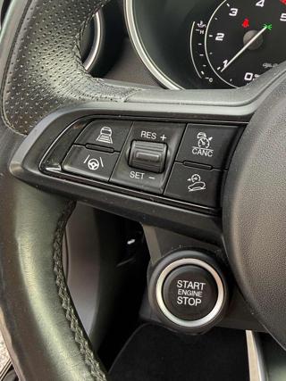 ALFA ROMEO Stelvio usata, con Sensori di parcheggio posteriori