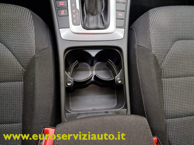 VOLKSWAGEN Passat usata 21