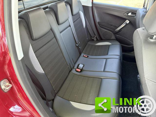 PEUGEOT 2008 usata, con Sistema di navigazione