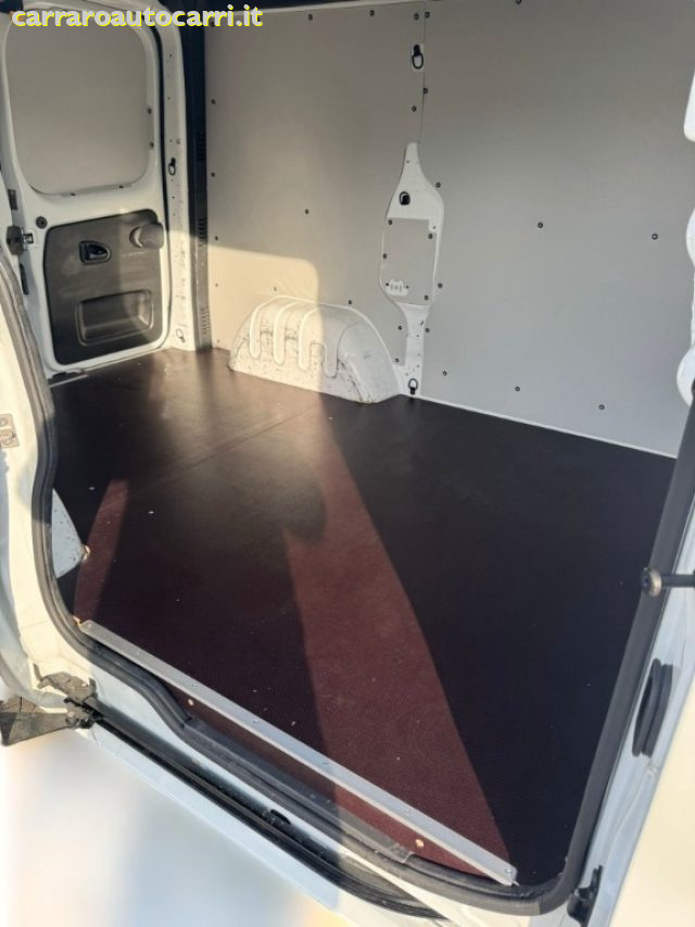 RENAULT Trafic usata, con Fendinebbia