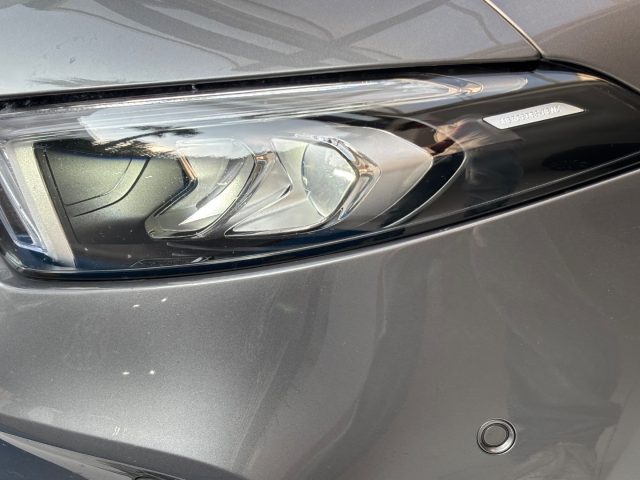 MERCEDES-BENZ A 180 usata, con Bracciolo