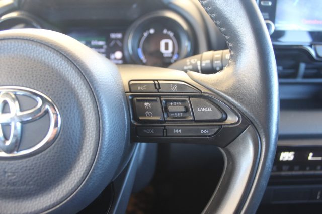 TOYOTA Yaris usata, con Airbag testa