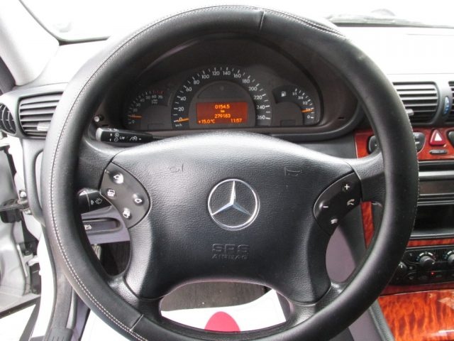 MERCEDES-BENZ C 200 usata, con Alzacristalli elettrici