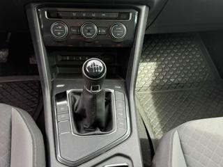 VOLKSWAGEN Tiguan usata, con Bracciolo
