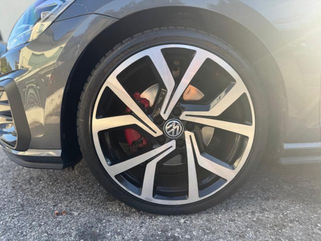VOLKSWAGEN Golf GTI usata, con Autoradio