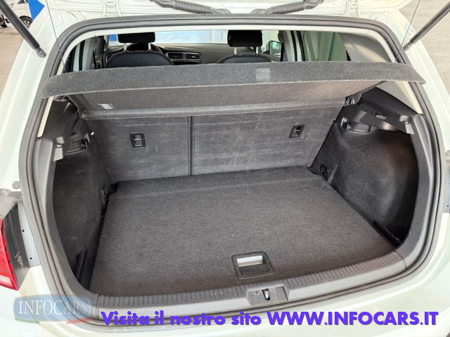 VOLKSWAGEN Golf usata, con Volante multifunzione