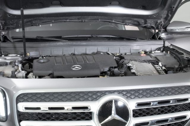 MERCEDES-BENZ GLB 200 usata, con Fari LED