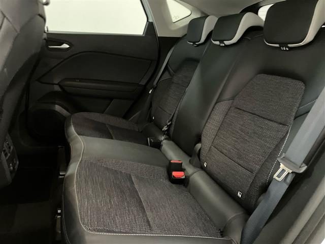 RENAULT Captur usata, con Sistema di navigazione