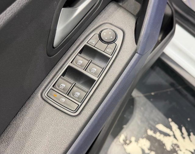 DACIA Duster usata, con Fari LED