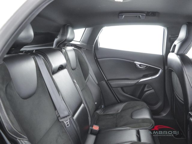 VOLVO V40 usata 10
