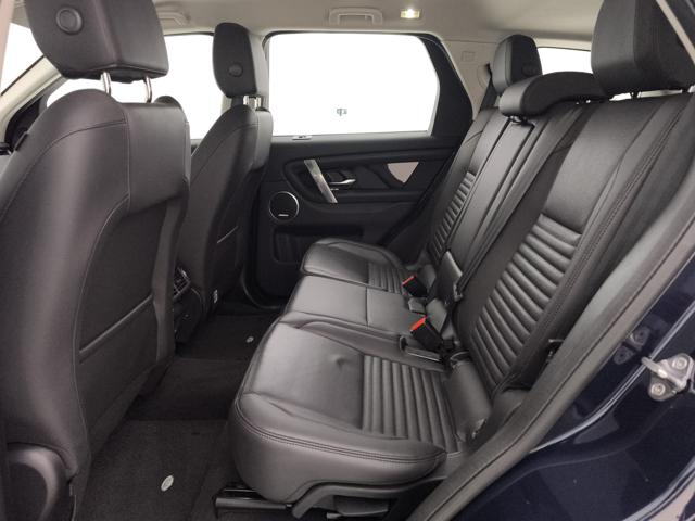 LAND ROVER Discovery Sport usata, con Sedile posteriore sdoppiato