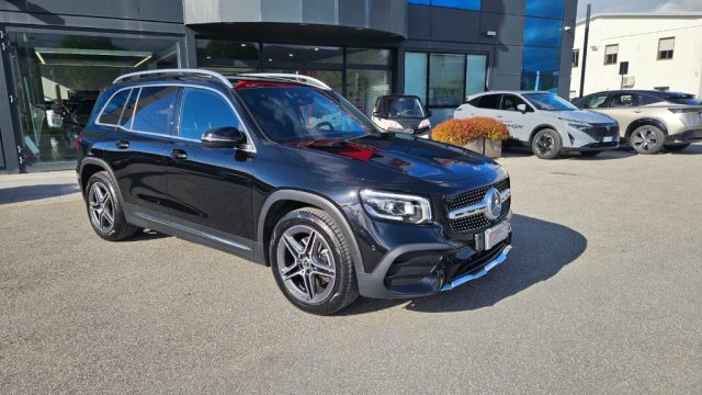MERCEDES-BENZ GLB 200 usata, con Specchietti laterali elettrici