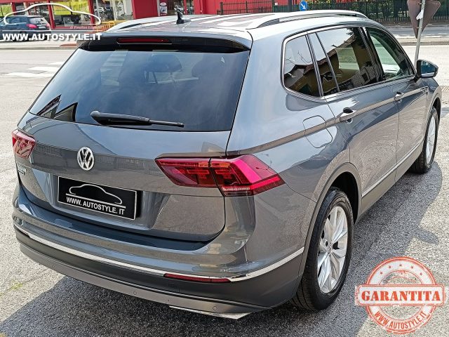 VOLKSWAGEN Tiguan Allspace usata, con Hill holder