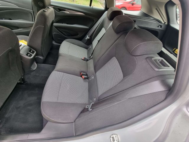 OPEL Insignia usata, con Sedile posteriore sdoppiato