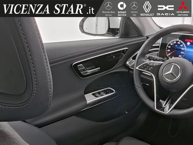 MERCEDES-BENZ E 220 usata, con Climatizzatore