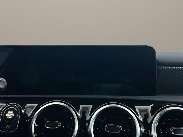 MERCEDES-BENZ A 180 usata, con Park Distance Control