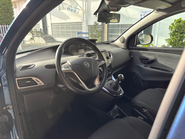 LANCIA Ypsilon usata, con Lettore CD