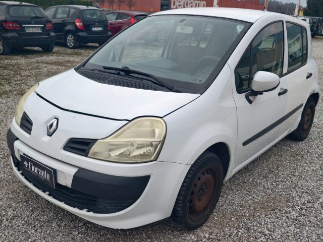 RENAULT Modus usata, con Autoradio