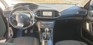 PEUGEOT 308 usata, con Autoradio