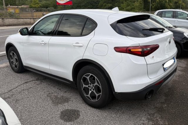 ALFA ROMEO Stelvio usata, con Autoradio