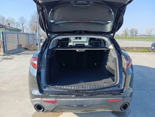 ALFA ROMEO Stelvio usata, con Autoradio