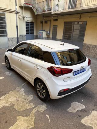 HYUNDAI i20 usata, con Airbag laterali