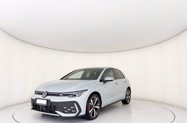 VOLKSWAGEN Golf usata, con Airbag