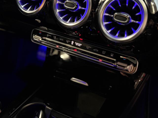MERCEDES-BENZ CLA 250 usata, con Touch screen