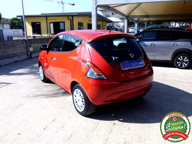 LANCIA Ypsilon usata, con Autoradio