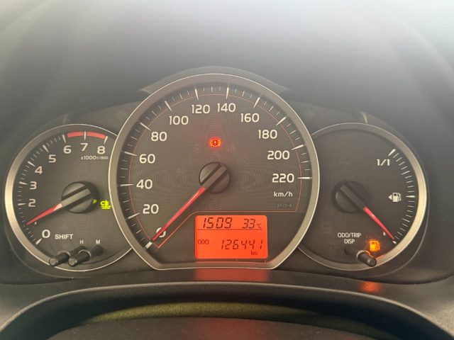 TOYOTA Yaris usata 11