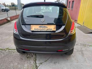LANCIA Ypsilon usata, con Autoradio