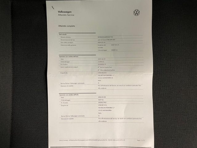 VOLKSWAGEN up! usata, con Autoradio digitale